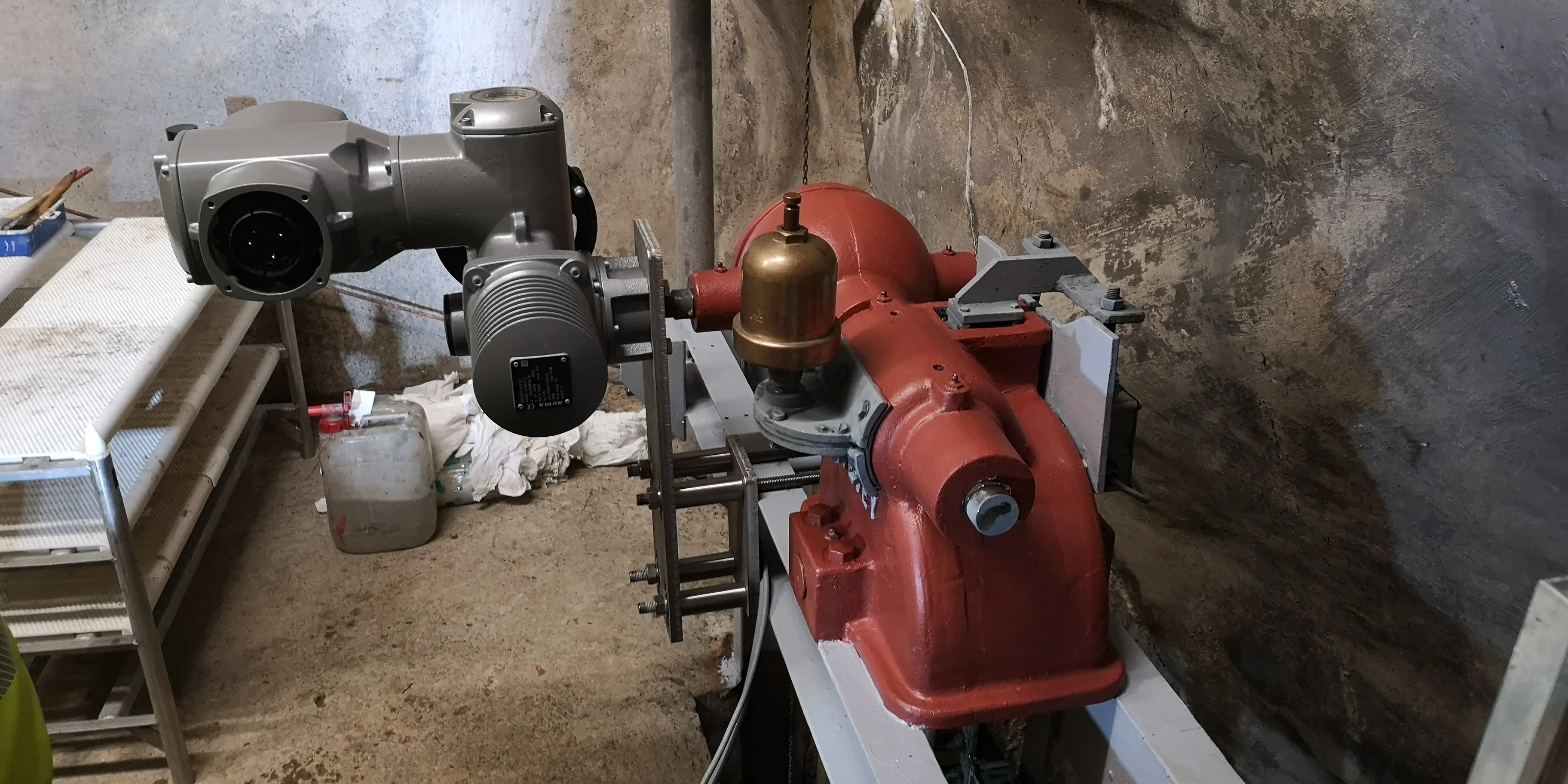 Motorisation de vanne de dessableur