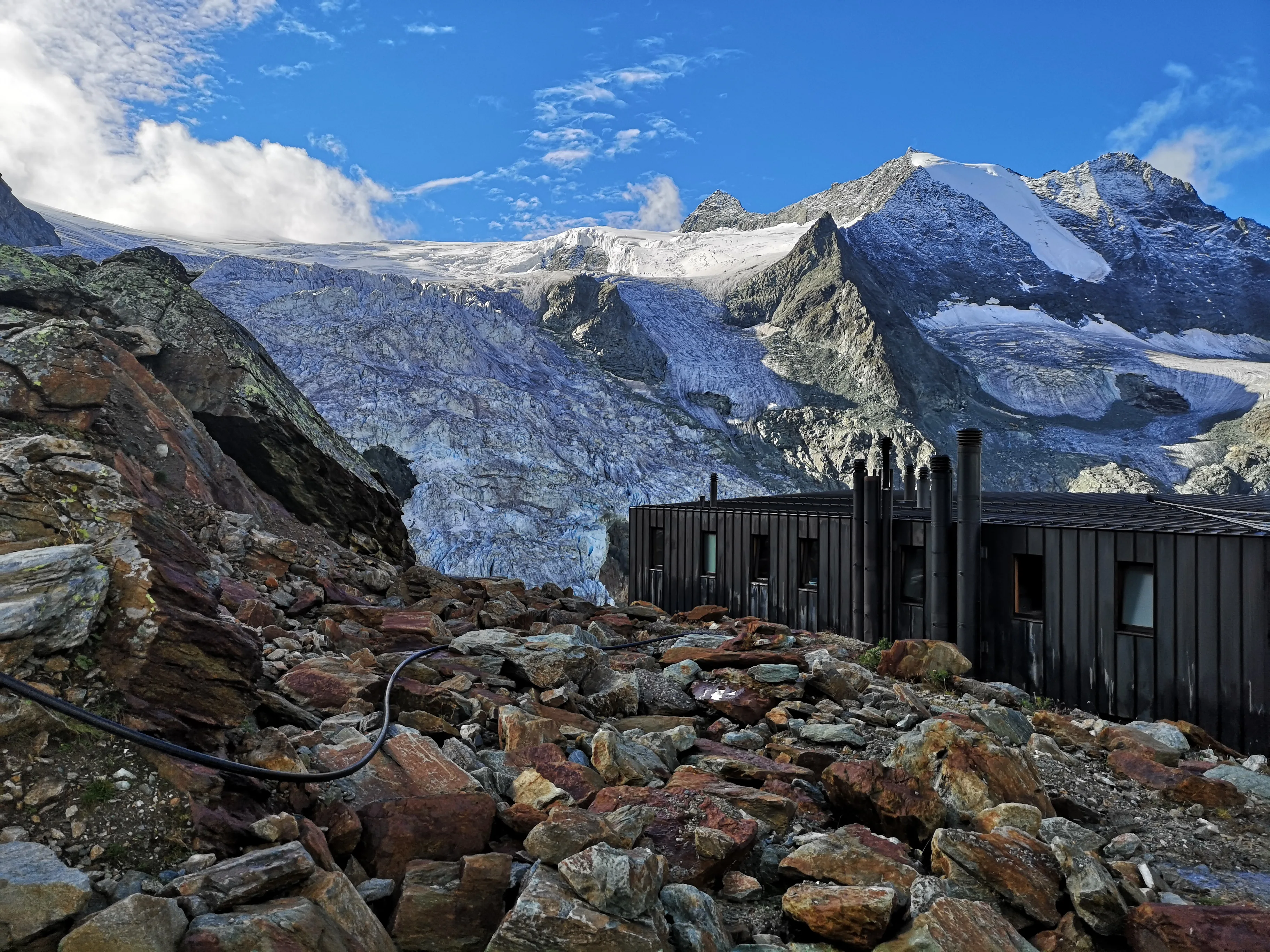 Cabane de Moiry